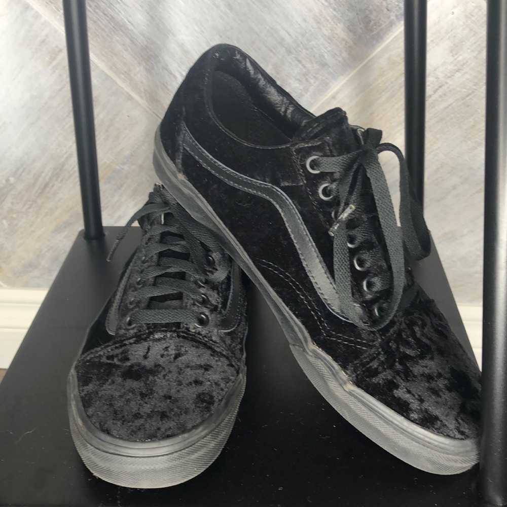 Vans Velvet Old Skool Sneakers